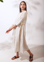 Load image into Gallery viewer, Side Pleated Dress