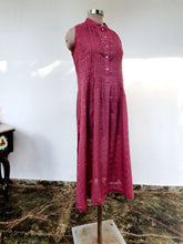Load image into Gallery viewer, Sleeveless Pleated Tunic
