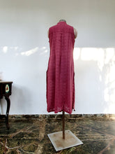 Load image into Gallery viewer, Sleeveless Pleated Tunic
