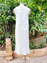 Load image into Gallery viewer, Swish Bot Dress
