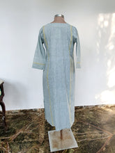 Load image into Gallery viewer, Tricut Kurta
