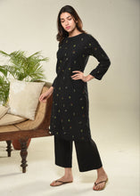Load image into Gallery viewer, Kurta Set
