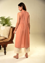 Load image into Gallery viewer, Pleated SL Kurta
