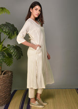 Load image into Gallery viewer, Padma Kurta
