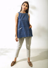 Load image into Gallery viewer, Indigo Slub Top
