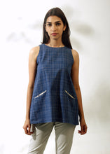 Load image into Gallery viewer, Indigo Slub Top
